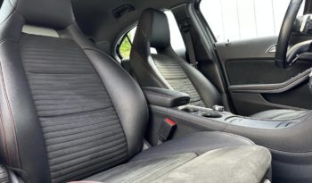 
									Mercedes Benz A 180d AMG-LINE 109 Ps FACELIFT full								