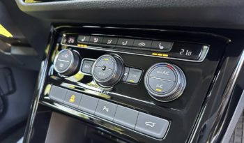 
									VW Touran Highline 2,0 SCR TDI full								