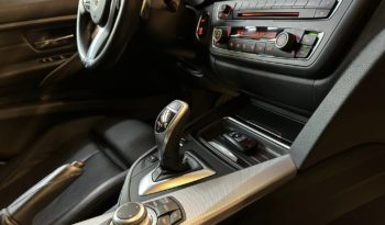
									BMW 320d xDrive Limousine full								