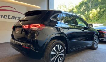 
									Mercedes Benz GLA 200d full								