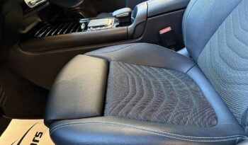 
									Mercedes Benz GLA 200d full								