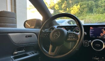 
									Mercedes Benz GLA 200d full								