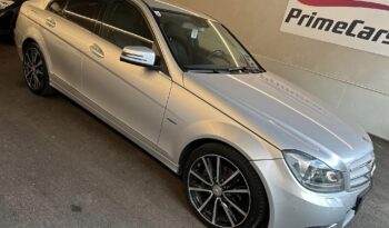 
									Mercedes-Benz C 220 CDI Avantgarde BlueEfficiency Facelift full								