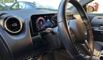 
									Mercedes Benz GLA 200d full								