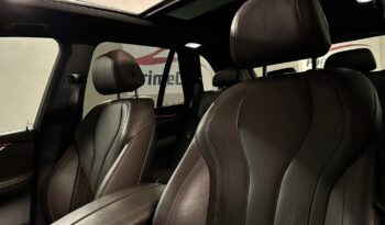 
									BMW X5 xDrive30d F15 full								