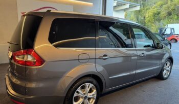 
									Ford Galaxy Titanium full								
