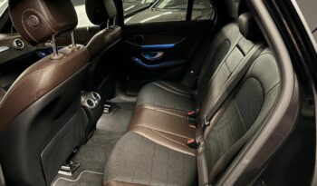 
									Mercedes-Benz GLC 250d 4MATIC full								