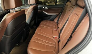 
									BMW X5 xDrive30d G05 full								