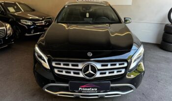 
									Mercedes-Benz GLA 180 full								