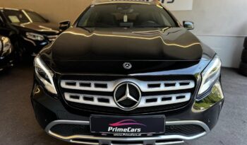 
									Mercedes-Benz GLA 180 full								