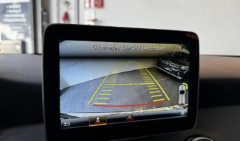 
									Mercedes-Benz GLA 180 full								