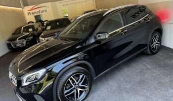 
									Mercedes-Benz GLA 180 full								