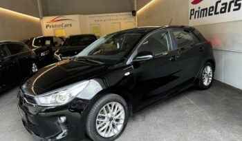 
									KIA Rio full								