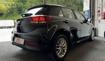 
									KIA Rio full								