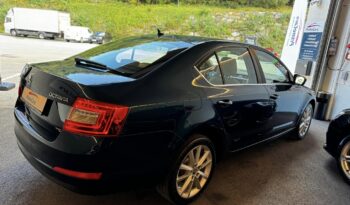 
									Skoda Octavia Limousine 2,0TDI Elegance full								