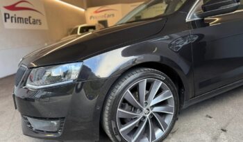 
									Skoda Octavia Combi 2,0TDI LAURIN & KLEMENT full								