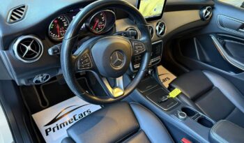 
									Mercedes-Benz GLA 200 d 4MATIC full								