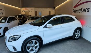 
									Mercedes-Benz GLA 200 d 4MATIC full								