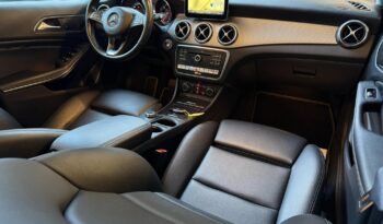 
									Mercedes-Benz GLA 200 d 4MATIC full								