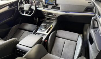 
									Audi Q5 2,0 TDI quattro Sport full								