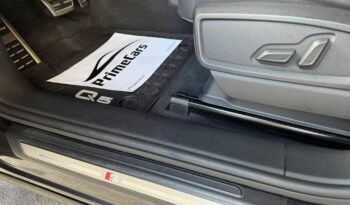 
									Audi Q5 2,0 TDI quattro Sport full								