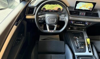 
									Audi Q5 2,0 TDI quattro Sport full								