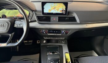 
									Audi Q5 2,0 TDI quattro Sport full								