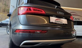 
									Audi Q5 2,0 TDI quattro Sport full								
