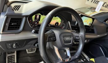 
									Audi Q5 2,0 TDI quattro Sport full								