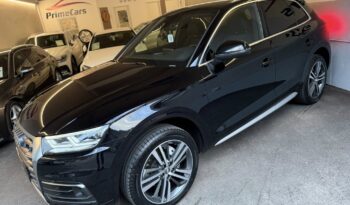 
									Audi Q5 40 TDI quattro Sport full								