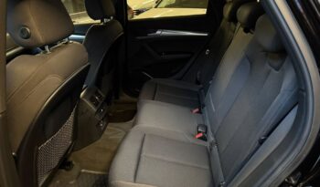 
									Audi Q5 40 TDI quattro Sport full								