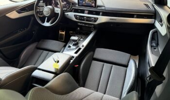 
									Audi A4 Avant 2.0TDI quattro Sport full								