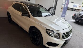
									Mercedes Benz GLA 220d 4Matic full								
