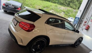 
									Mercedes Benz GLA 220d 4Matic full								