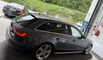 
									Audi A4 Avant 2.0 TDI quattro Sport full								