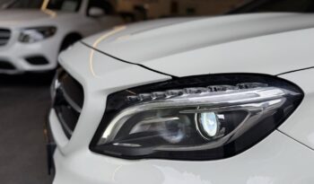 
									Mercedes Benz GLA 220d 4Matic full								