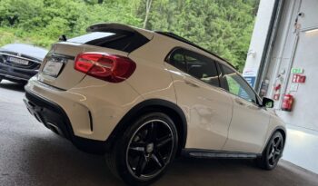 
									Mercedes Benz GLA 220d 4Matic full								