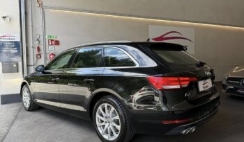 
									Audi A4 Avant 2.0 TDI Sport full								