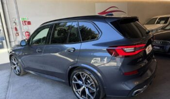 
									BMW X5 xDrive45e G05 full								