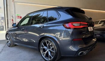 
									BMW X5 xDrive45e G05 full								