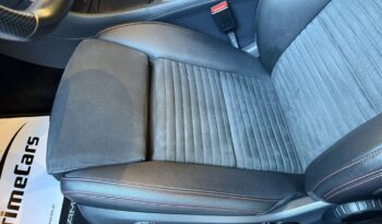 
									Mercedes Benz GLA 200d 4MATIC full								