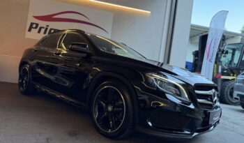 
									Mercedes Benz GLA 200d 4MATIC full								