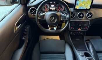 
									Mercedes Benz GLA 200d 4MATIC full								