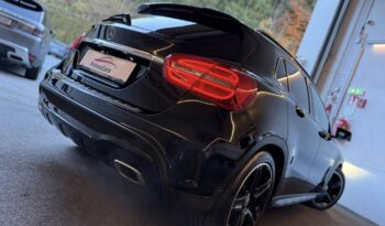 
									Mercedes Benz GLA 200d 4MATIC full								