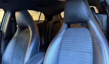 
									Mercedes Benz GLA 200d 4MATIC full								