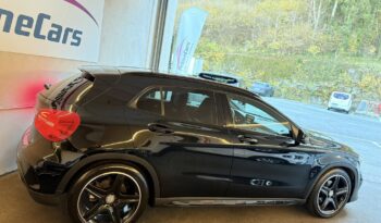 
									Mercedes Benz GLA 200d 4MATIC full								