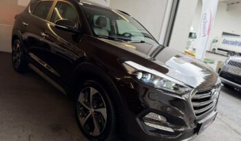 
									HYUNDAI Tucson PLATIN 2.0 CRDI 4WD full								