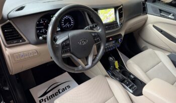 
									HYUNDAI Tucson PLATIN 2.0 CRDI 4WD full								