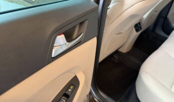 
									HYUNDAI Tucson PLATIN 2.0 CRDI 4WD full								