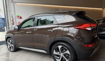 
									HYUNDAI Tucson PLATIN 2.0 CRDI 4WD full								